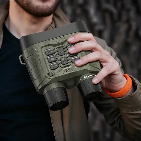 Rebecca Thompson, Leeds review photo